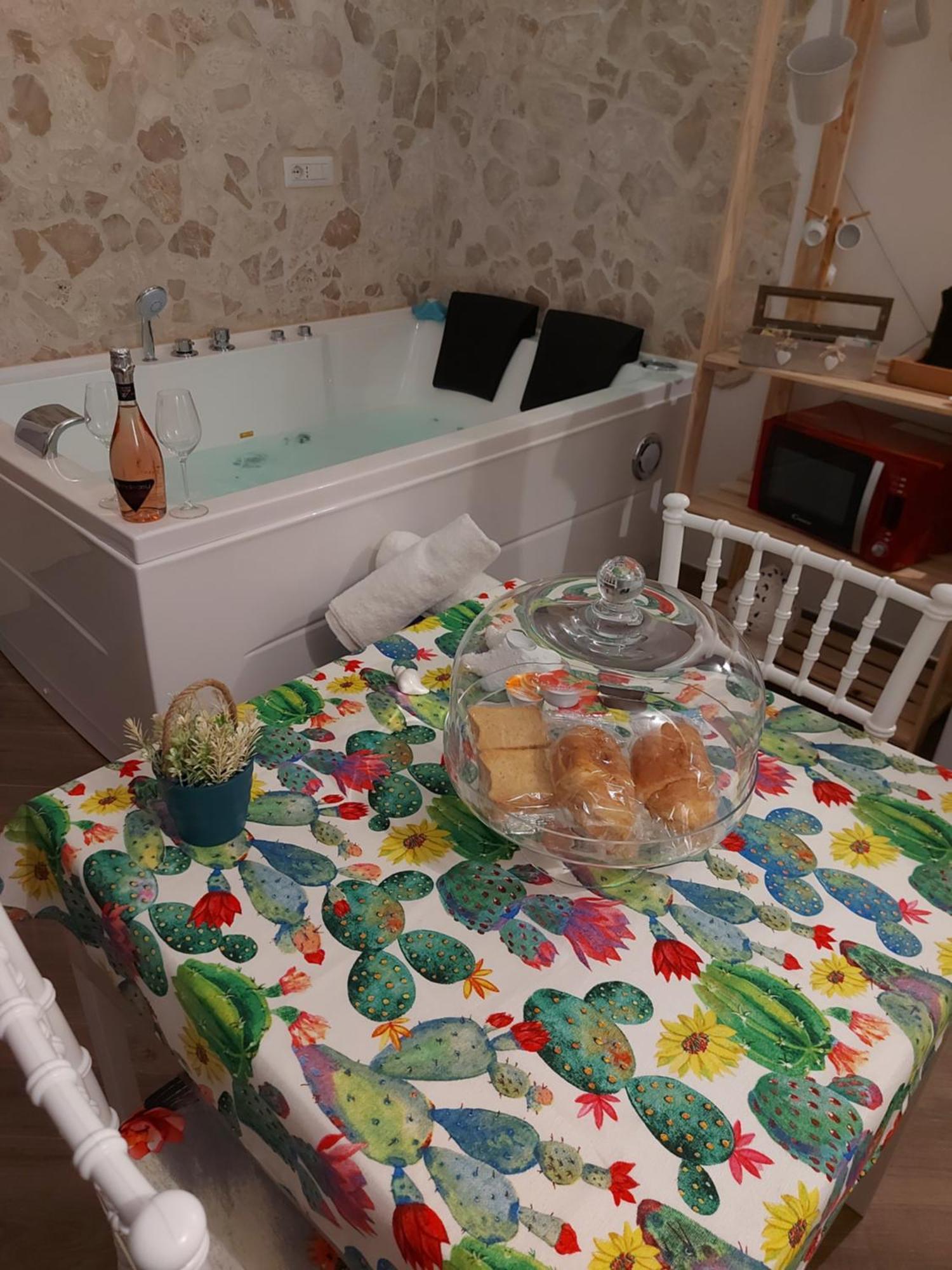 Greso Hotel Brindisi Bagian luar foto