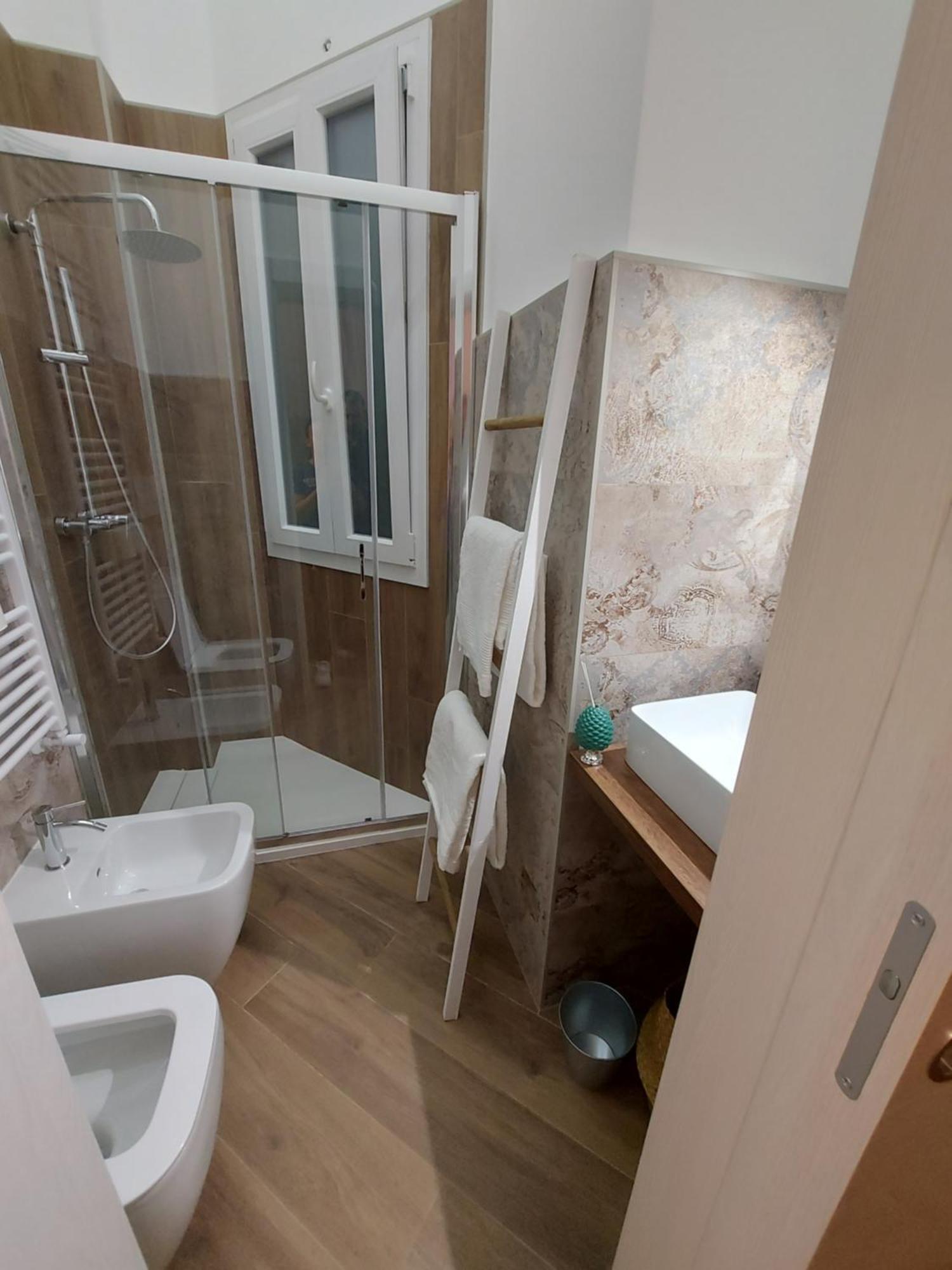 Greso Hotel Brindisi Bagian luar foto