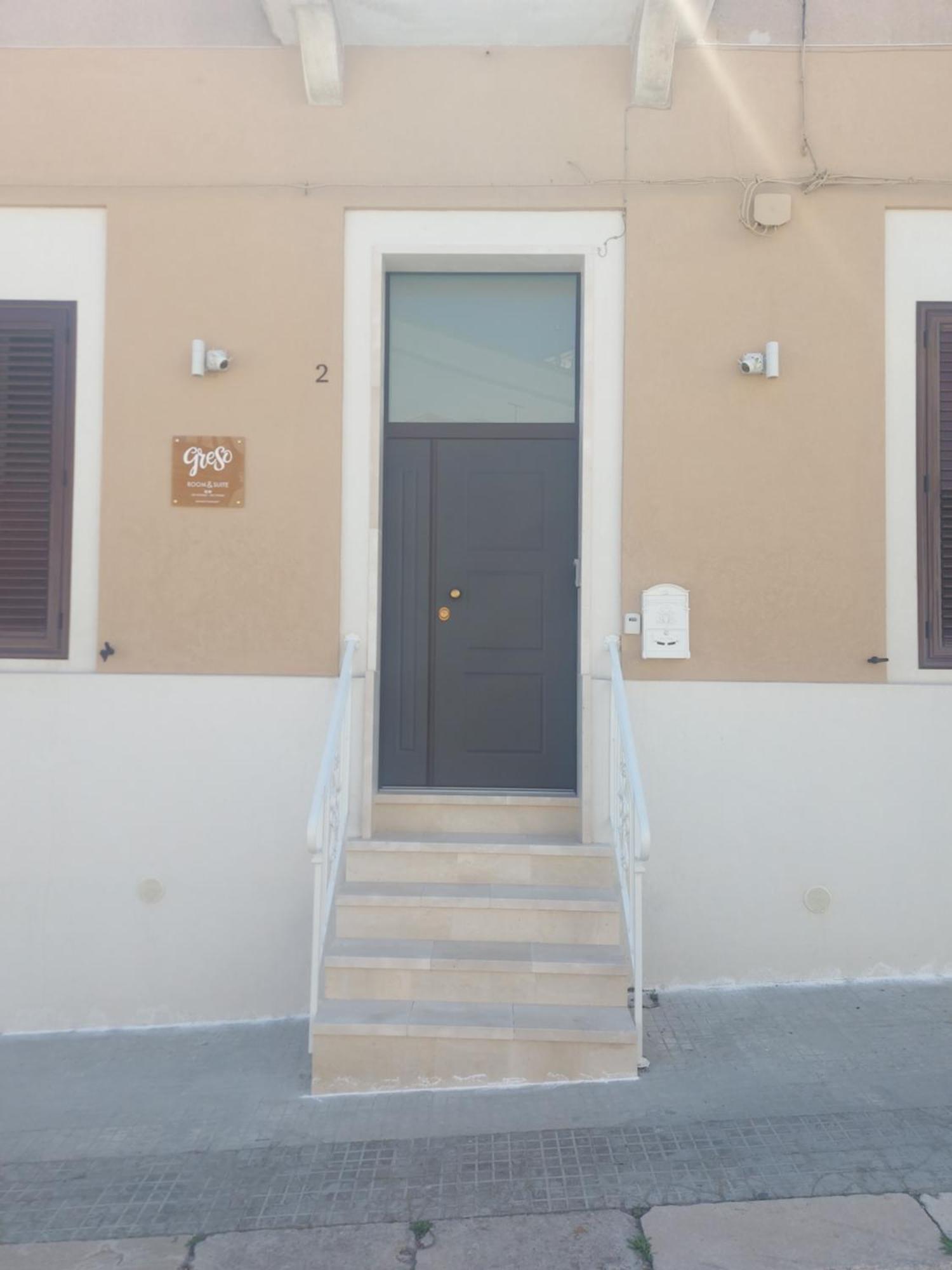 Greso Hotel Brindisi Bagian luar foto